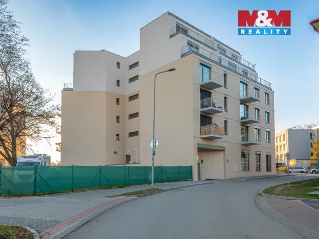 Prodej bytu 3+kk, Benešov, Dukelská, 83 m2