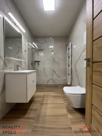 Pronájem bytu 1+kk, Ostrava, Sklářova, 39 m2