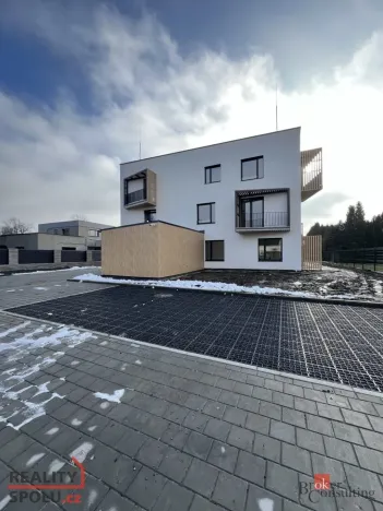 Pronájem bytu 1+kk, Ostrava, Sklářova, 39 m2