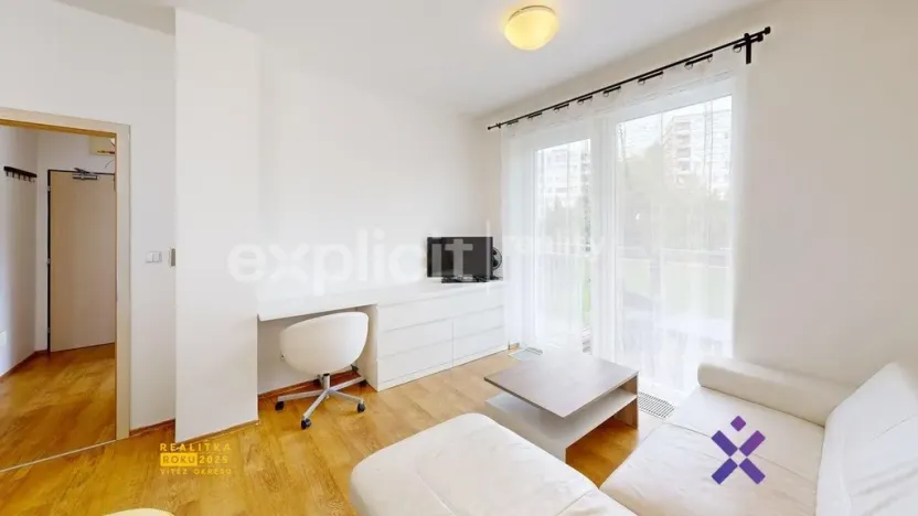 Pronájem bytu 2+kk, Zlín, Pod Křiby, 40 m2