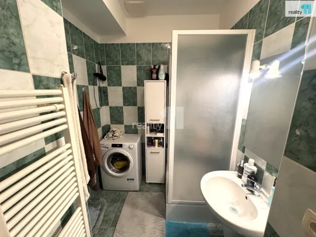 Pronájem bytu 2+kk, Praha - Karlín, Křižíkova, 51 m2