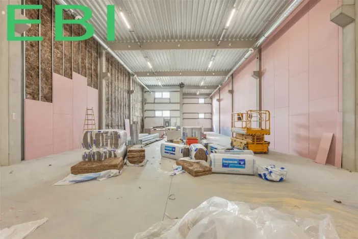 Pronájem skladu, Libiš, 2218 m2