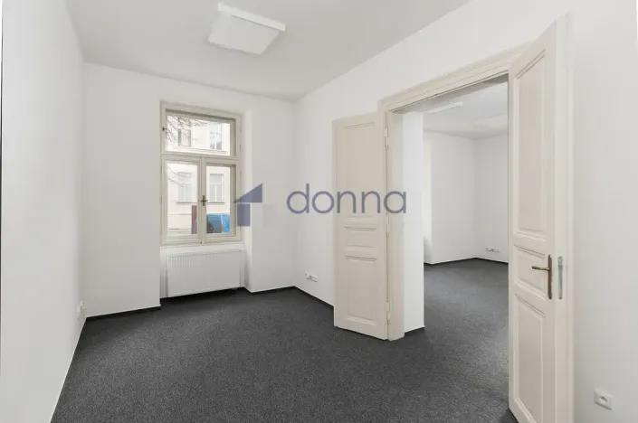 Pronájem kanceláře, Praha, Blanická, 49 m2