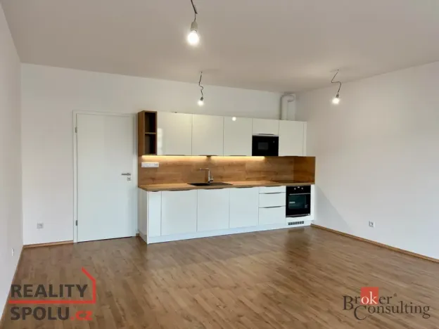 Pronájem bytu 2+kk, Plzeň - Jižní Předměstí, Měděná, 80 m2