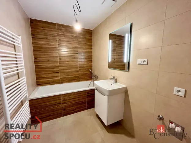 Pronájem bytu 2+kk, Plzeň - Jižní Předměstí, Měděná, 80 m2