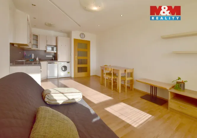 Pronájem bytu 1+kk, Hradec Králové - Nový Hradec Králové, Jana Masaryka, 35 m2