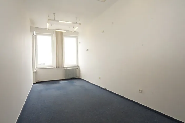 Pronájem kanceláře, Kladno, Váňova, 24 m2