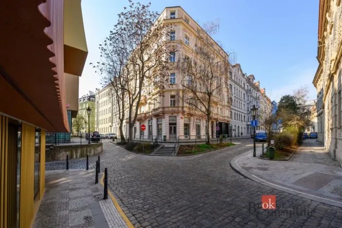 Prodej bytu 3+kk, Praha - Staré Město, U milosrdných, 73 m2