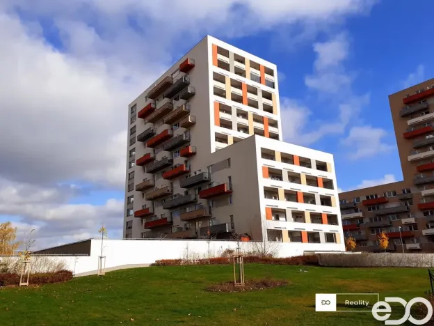 Pronájem bytu 2+kk, Praha - Horní Měcholupy, Modenská, 60 m2