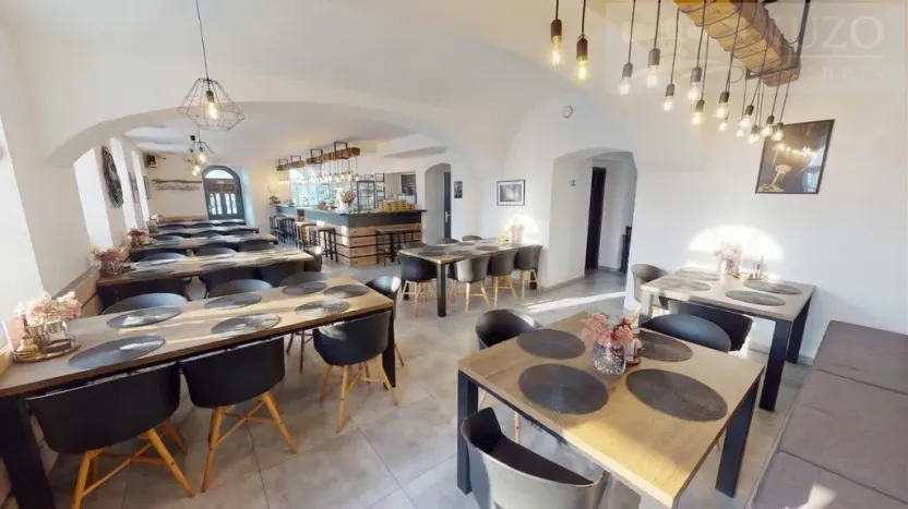 Prodej restaurace, Příbram - Příbram VI-Březové Hory, náměstí J. A. Alise, 450 m2