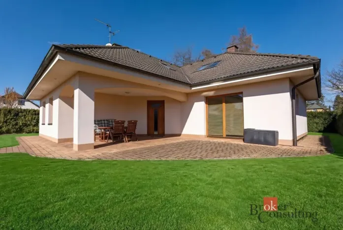 Prodej rodinného domu, Benešov, 260 m2