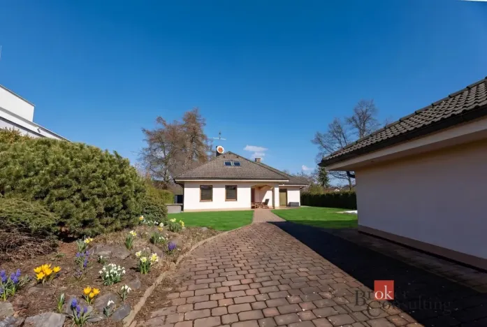 Prodej rodinného domu, Benešov, 260 m2