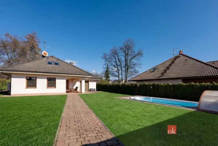 Prodej rodinného domu, Benešov, 260 m2