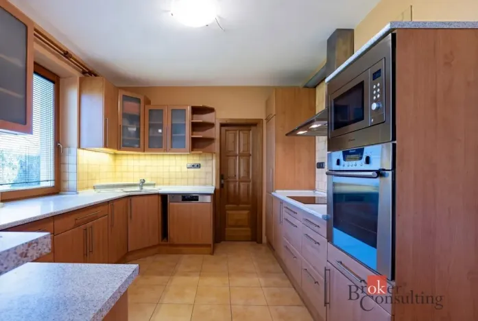 Prodej rodinného domu, Benešov, 260 m2