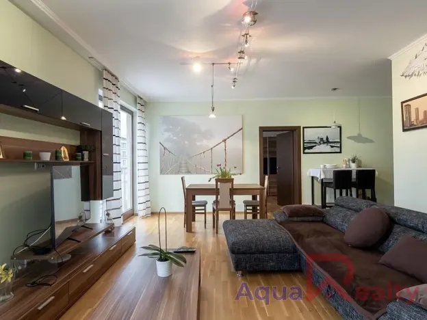 Prodej bytu 2+kk, Karlovy Vary, Libušina, 70 m2