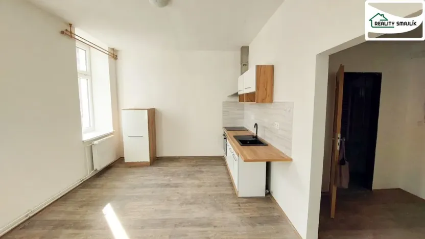 Pronájem bytu 1+1, Cheb, Evropská, 45 m2
