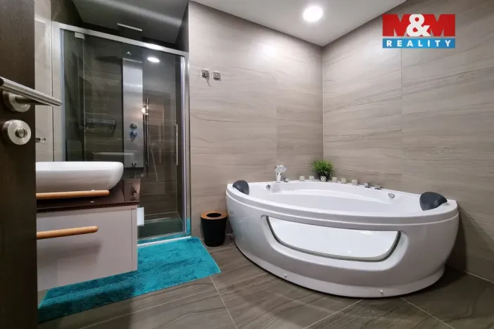 Pronájem bytu 3+kk, Karlovy Vary - Drahovice, Mattoniho nábřeží, 127 m2