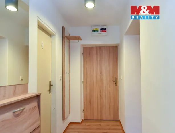 Pronájem bytu 2+1, Jestřebí, 58 m2