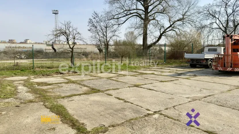 Pronájem komerčního pozemku, Kunovice, Na Drahách, 100 m2