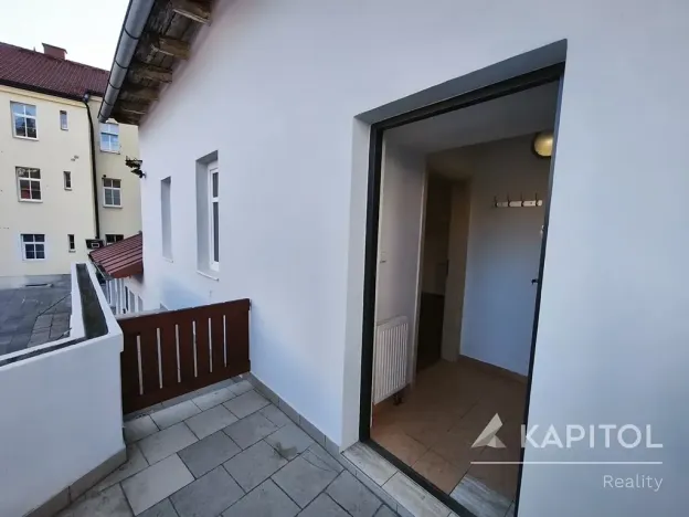 Pronájem bytu 1+kk, Praha - Michle, Nuselská, 31 m2