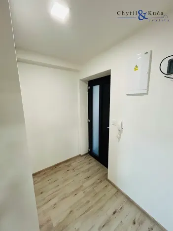 Pronájem bytu 2+kk, Lutopecny, 40 m2