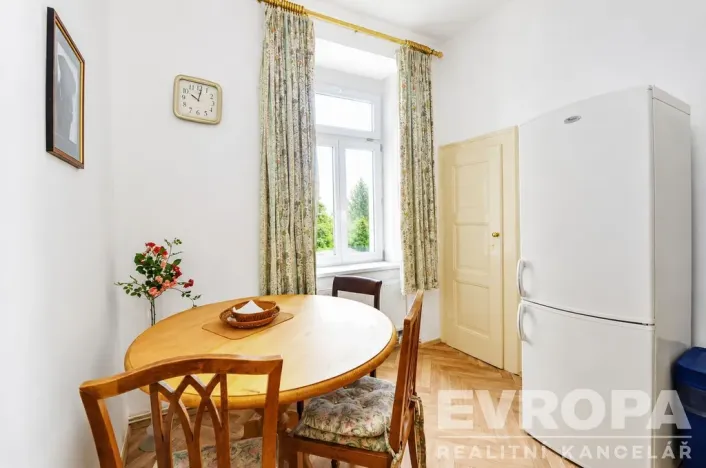 Pronájem bytu 3+1, Praha - Bubeneč, U zeměpisného ústavu, 93 m2
