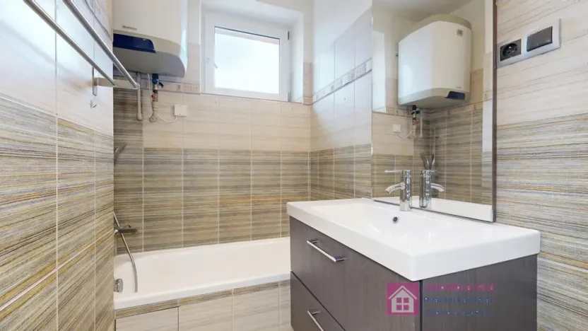 Prodej bytu 3+kk, Zaječí, Dlážděná, 82 m2