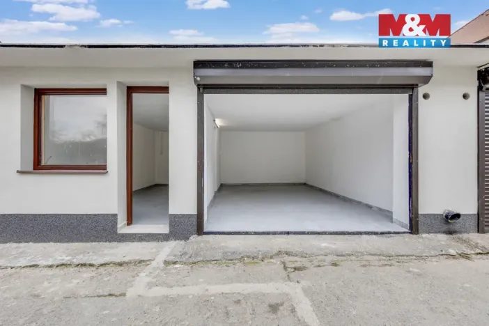 Prodej bytu 3+kk, Lochovice, 104 m2