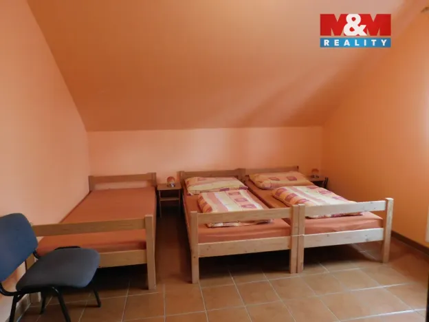 Prodej ubytování, Březí, Na štěrkách, 208 m2