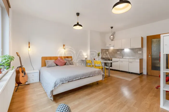 Prodej bytu 1+kk, Praha - Hlubočepy, Geologická, 48 m2