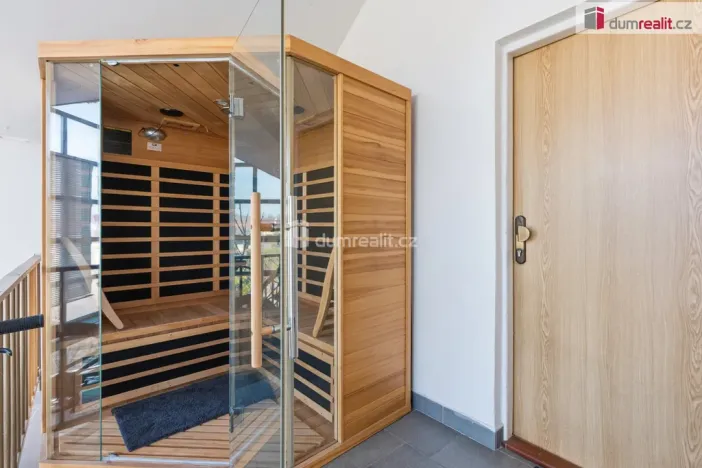 Prodej bytu 4+kk, Břeclav - Poštorná, Na Valtické, 140 m2