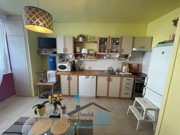 Pronájem bytu 2+kk, Hradec Králové, Brožíkova, 46 m2