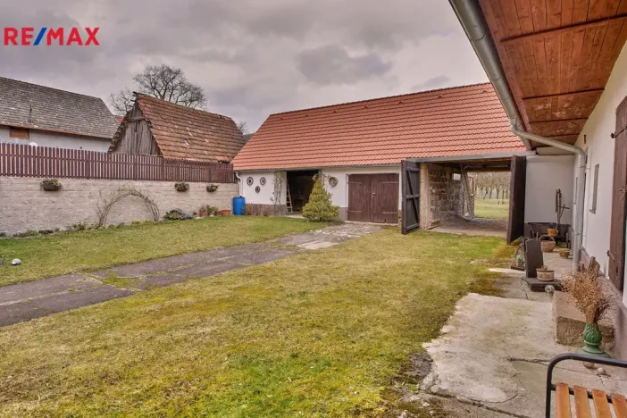 Prodej rodinného domu, Drhovle - Pamětice, 160 m2