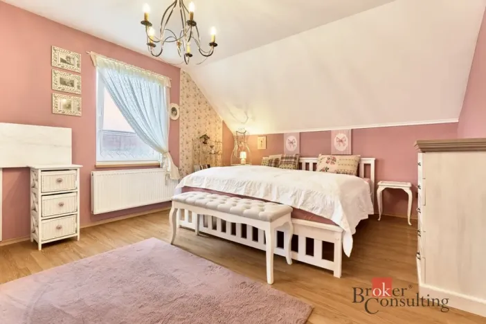 Prodej rodinného domu, Kolová, 180 m2