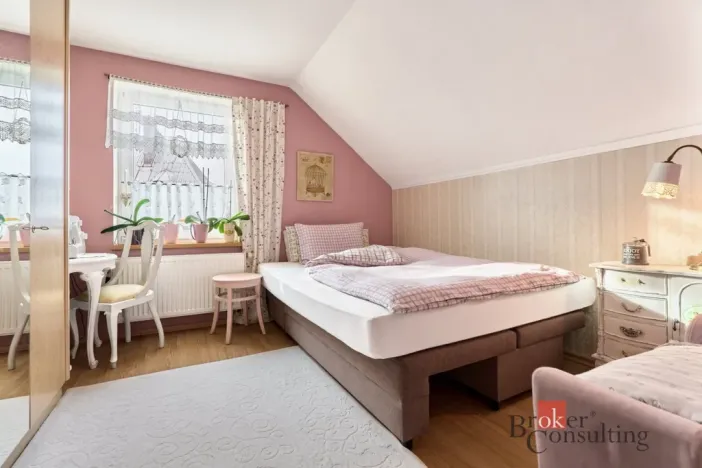 Prodej rodinného domu, Kolová, 180 m2