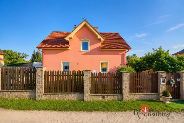 Prodej rodinného domu, Kolová, 180 m2