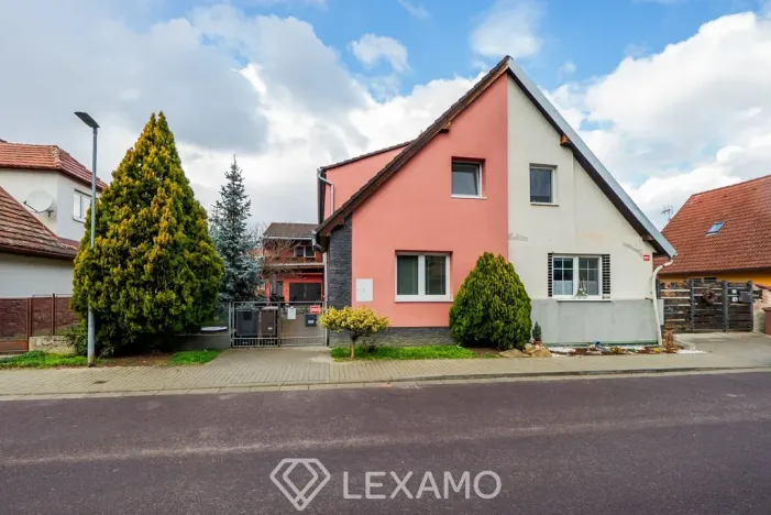 Prodej rodinného domu, Znojmo, Krapkova, 222 m2