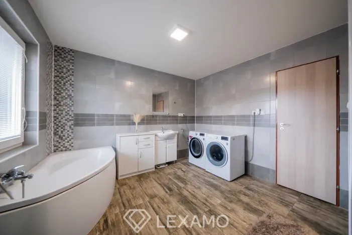 Prodej rodinného domu, Znojmo, Krapkova, 222 m2