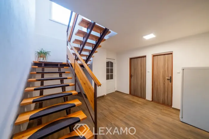 Prodej rodinného domu, Znojmo, Krapkova, 222 m2