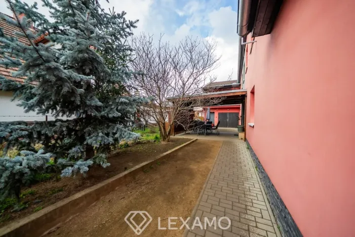 Prodej rodinného domu, Znojmo, Krapkova, 222 m2