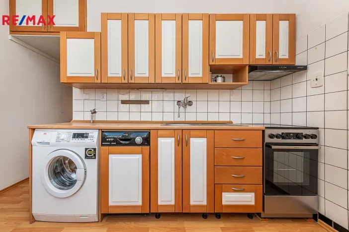 Prodej bytu 2+1, Praha - Letňany, Vítkovická, 51 m2