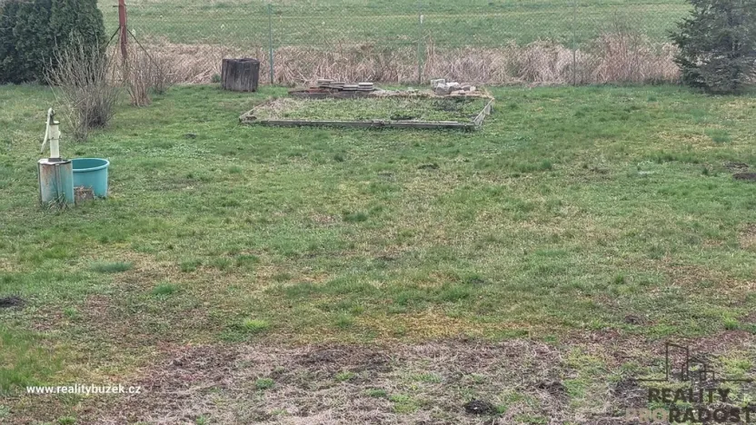 Prodej zahrady, Chropyně, 380 m2