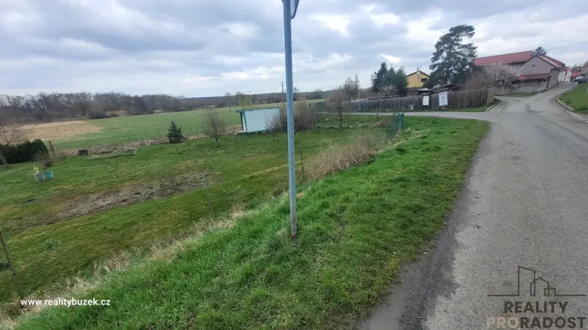 Prodej zahrady, Chropyně, 380 m2