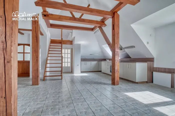 Pronájem bytu 3+kk, Hranice, Kropáčova, 142 m2