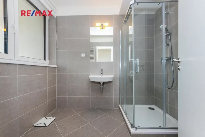 Prodej bytu 3+kk, Praha - Dolní Měcholupy, Kardausova, 84 m2