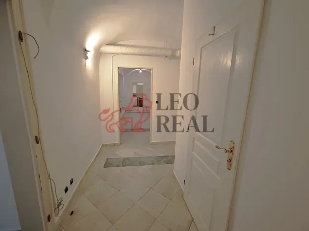 Prodej obchodního prostoru, Praha - Malá Strana, Břetislavova, 152 m2