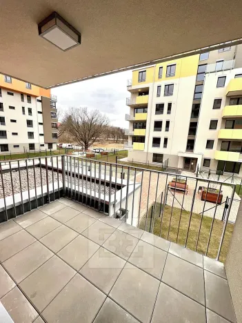 Pronájem bytu 2+kk, Praha - Čimice, Hrašeho, 53 m2