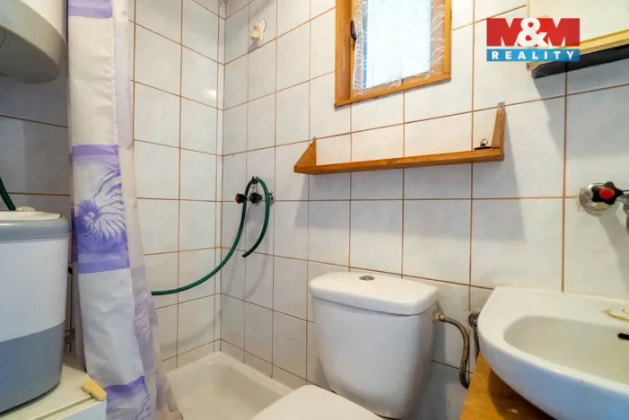 Prodej chaty, Jesenice, U Velkého rybníka, 27 m2