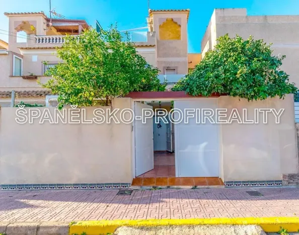 Prodej rodinného domu, Alicante, Španělsko, 111 m2