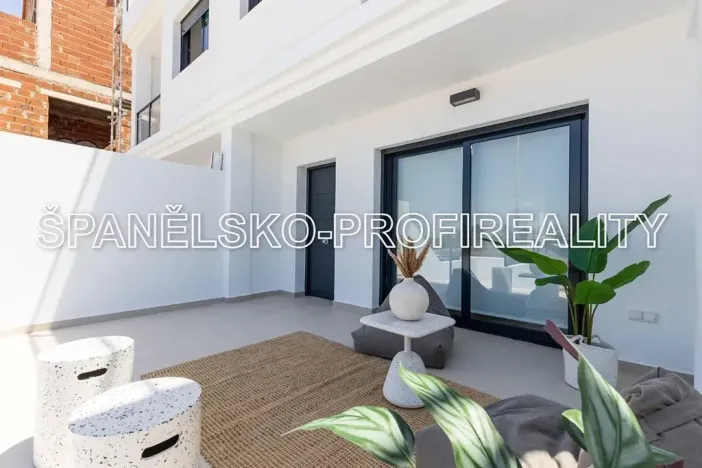 Prodej rodinného domu, Alicante, Španělsko, 207 m2